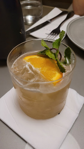 Pop and pope - תל אביב-יפו