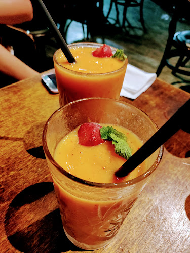 רד בורגר בר Red burger bar - הסעדה