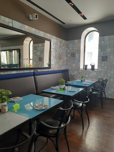 הפי פיש - הסעדה