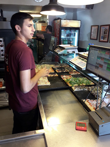 פיצה זזה Pizza ZaZa - הוד השרון