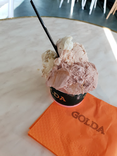 גלידה גולדה קריית חיים - הסעדה