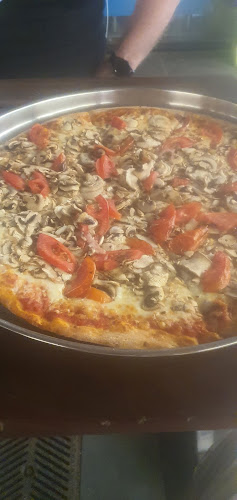 Comentarii opinii despre פאפא ג'ינוס פיצה