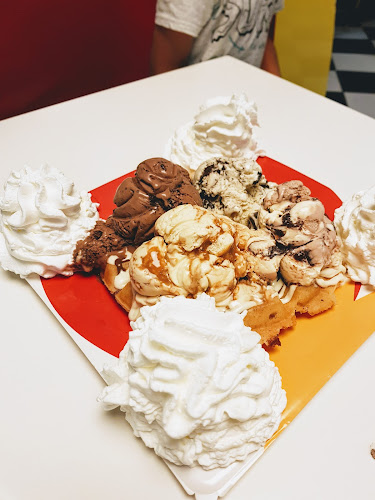 מול היציאה מהרובע, יעקב פריימן 5, ראשון לציון