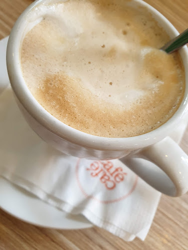 Opinii despre קפה קפה אום אל פחם în אום אל-פחם - הסעדה