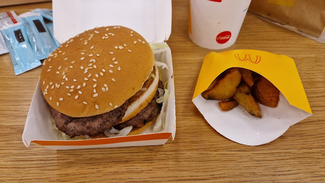 Opinii despre מקדונלד'ס - קניון עזריאלי ראשונים în ראשון לציון - הסעדה