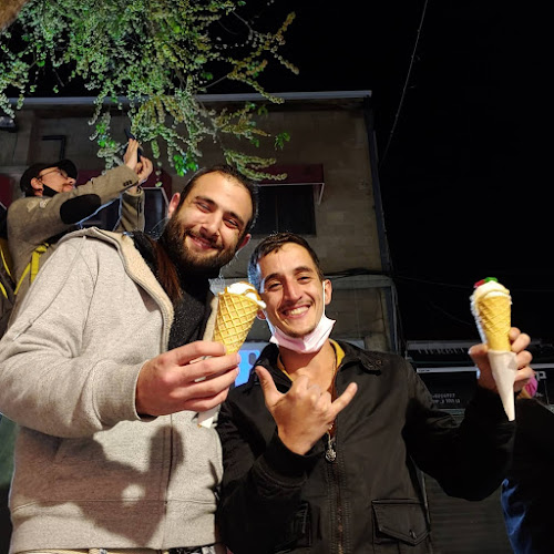 אייס אייס ברי - הסעדה