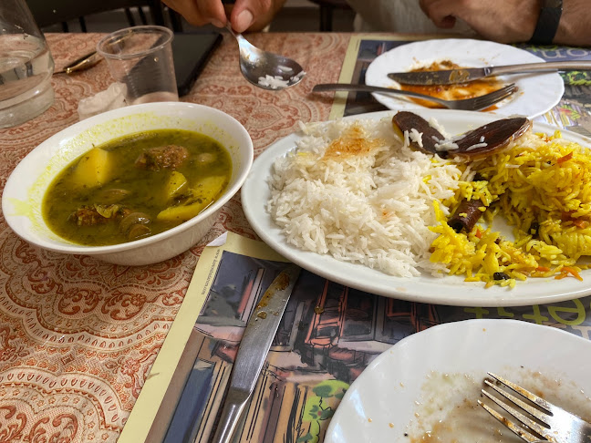 גורמה סבזי - הסעדה