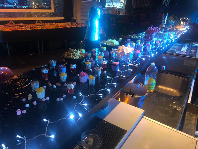 לה מאנו בר - רעננה