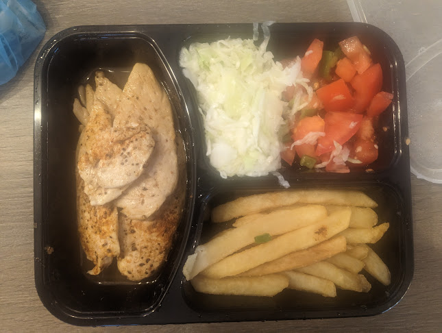 Opinii despre השניצליה în קרית אתא - הסעדה