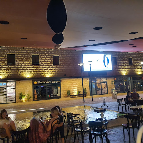 התפוח 1, ראש פינה