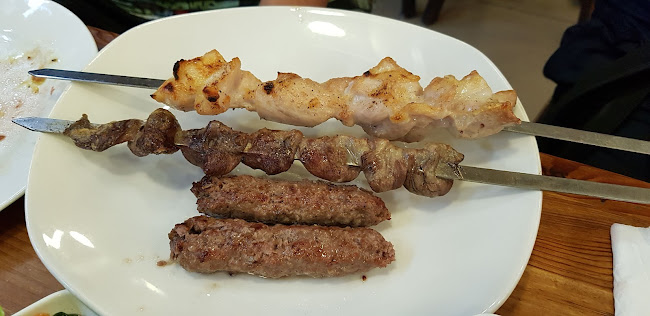 קבב אמונה - הסעדה