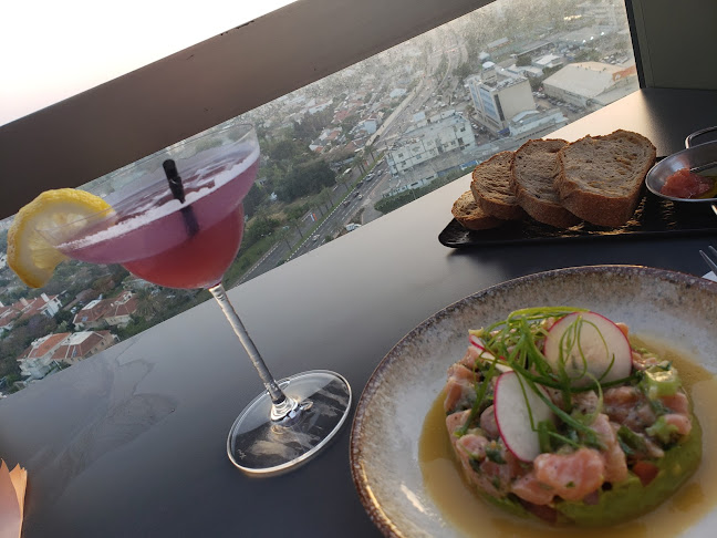 Opinii despre רופטופ בר în רעננה - הסעדה