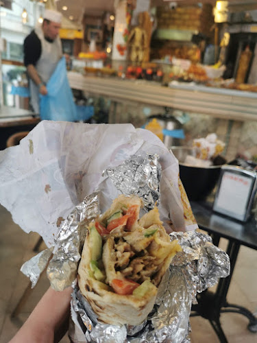 שווארמה בשדרה - הסעדה