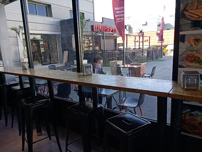Opinii despre ג'וני קריספי Johnny Crispy Eilat în אילת - הסעדה