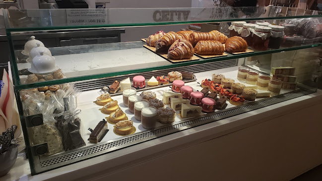 רביבה וסיליה - הסעדה