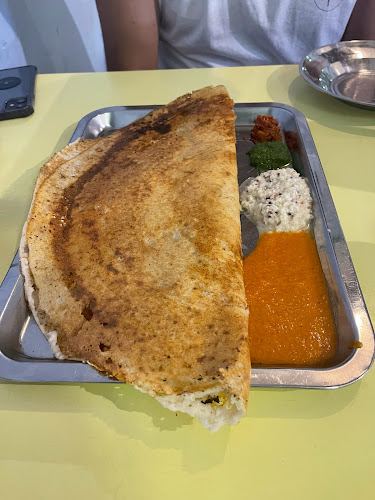 מונאר - הסעדה