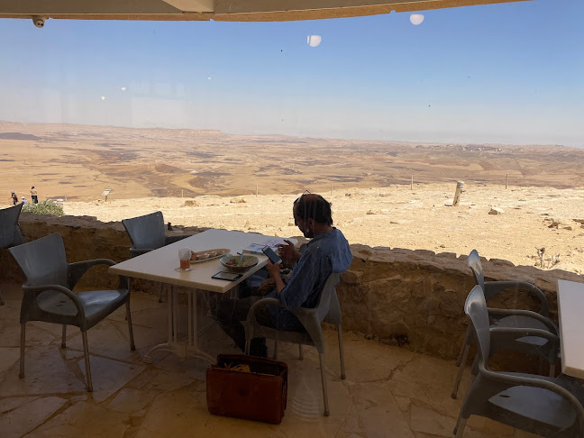 מסעדת צוקים - הסעדה