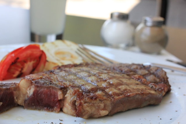 מפגש הסטייק - הסעדה