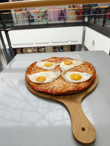 פיצרייה לה צ'צ'ה