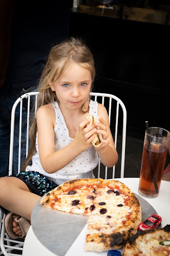 Comentarii opinii despre Bakery - בייקרי צינה כיכר דיזנגוף