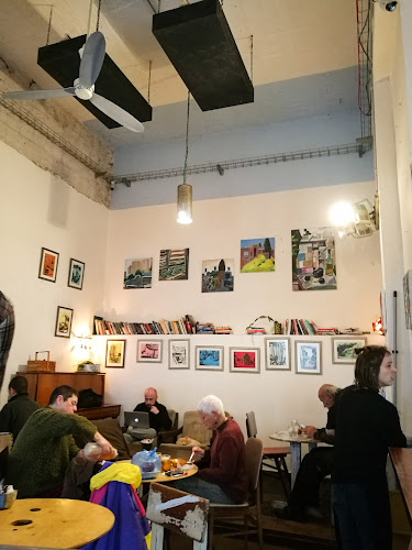 קפה הפינה - הסעדה