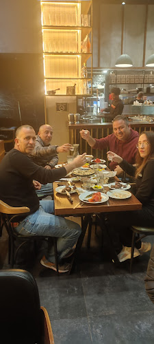 Opinii despre מפגש סבוי חולון în חולון - הסעדה