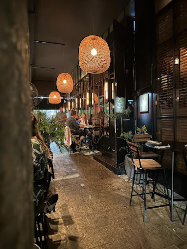 קאב קם - הסעדה