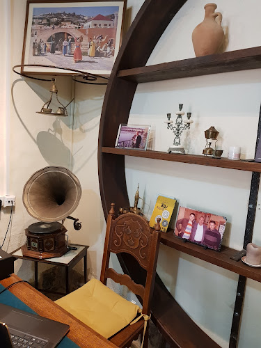 Comentarii opinii despre Almaha Book Store & Cafe