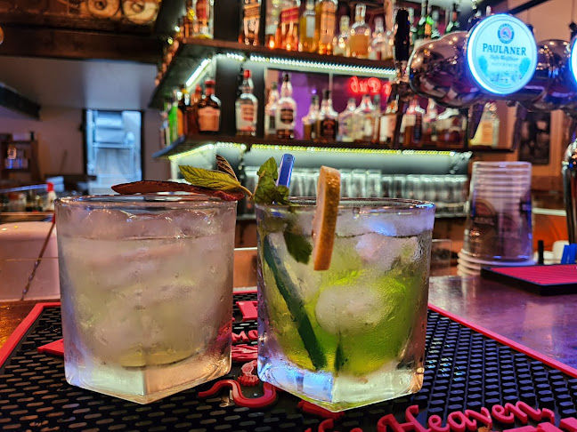 Eli's Pub-אליס פאב