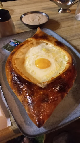 טריו - הסעדה