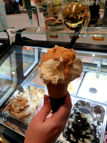 Opinii despre גולדה קניון איילון - כשר למהדרין בד״צ בית יוסף în רמת גן - הסעדה