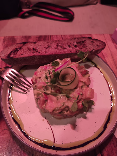 פומפידו - הסעדה