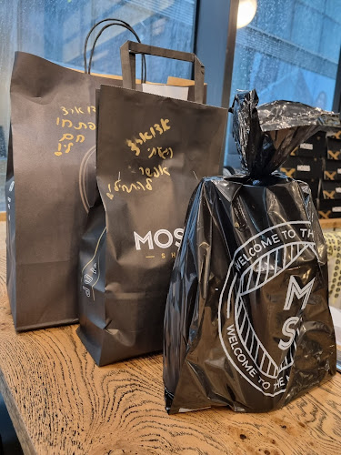 Comentarii opinii despre מוזס שופ תל אביב - כשר