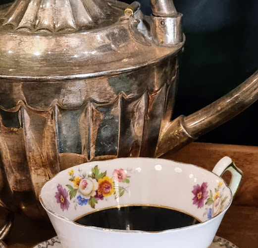 דליקטסן בראסרי - Delicatessen Brasserie