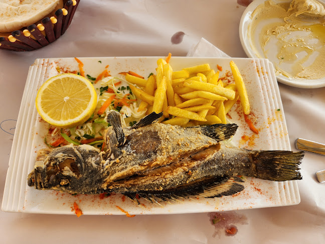 מסעדת הנמל הפיזני בעכו