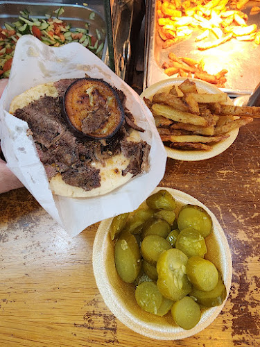 נחום בשרים - הסעדה