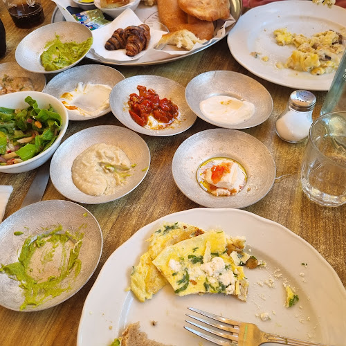 ביגה שרונה - הסעדה