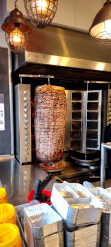 Opinii despre Shawarma Sabbah - שווארמה סבאח în חיפה - הסעדה