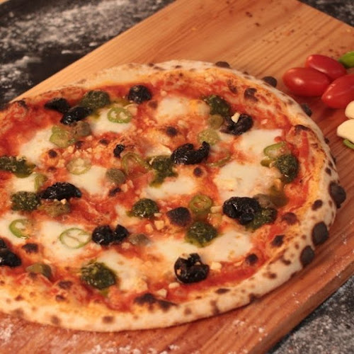 Opinii despre פיצה בר fornetto în גשר הזיו - הסעדה