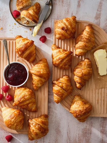 אדל - קונדטוריה, מאפה וקפה - הסעדה