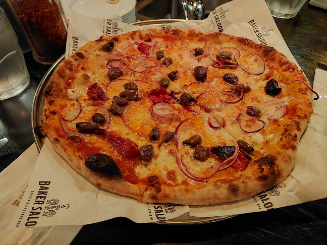 בייקר סאלון - Baker Saloon - הסעדה