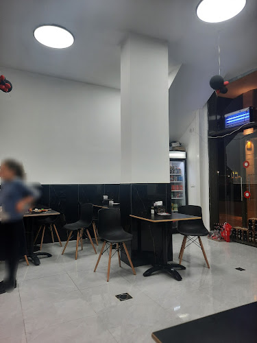 ברביקיו בשרים על האש - הסעדה