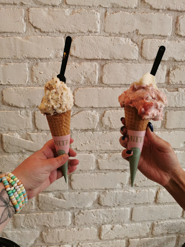 אניטה - פלורנטין - הסעדה