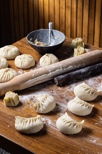 Lai fu ליי פו דים סאם וסושי בר - הסעדה