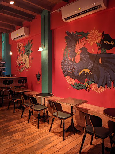 California Bar - הסעדה