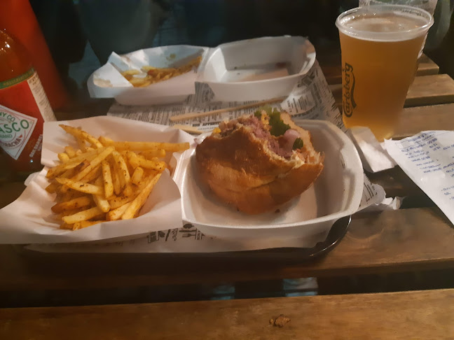 אל בורגרי - הסעדה