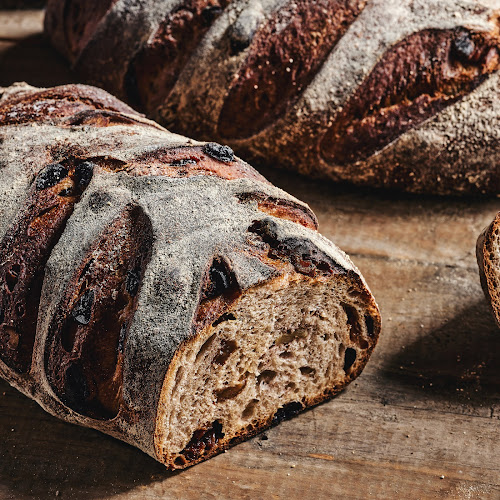 קניון מול הים - TATTI & ILANS - אילת