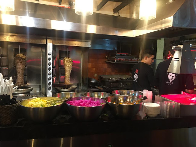 Istanbul Samer Turkish Restaurant - הסעדה