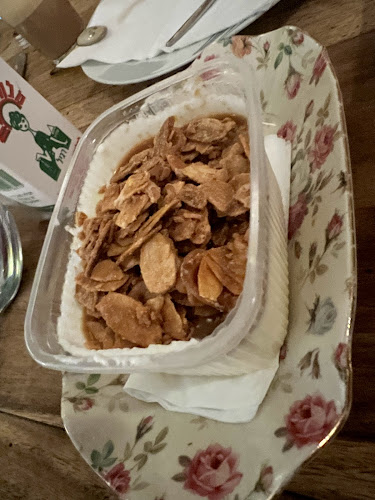 מחניודה - הסעדה