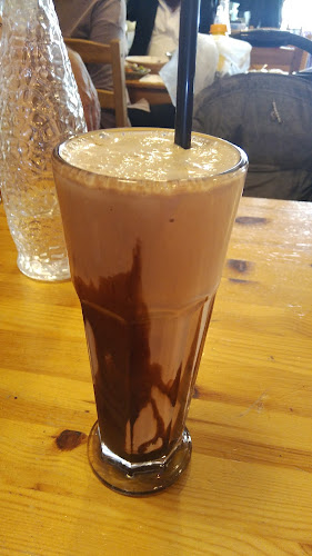 קפה מוניטין - הסעדה